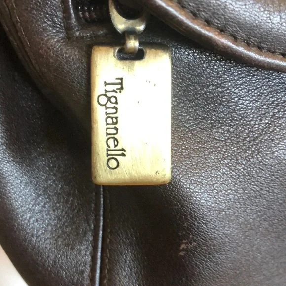 Classic Brown Leather Backpack with Adjustable Straps - Picture 2 of 5